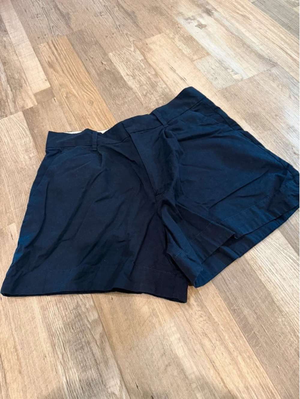 Free assembly women’s size 8 blue shorts